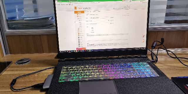 今天又是元氣滿滿的一天，加油澳納森